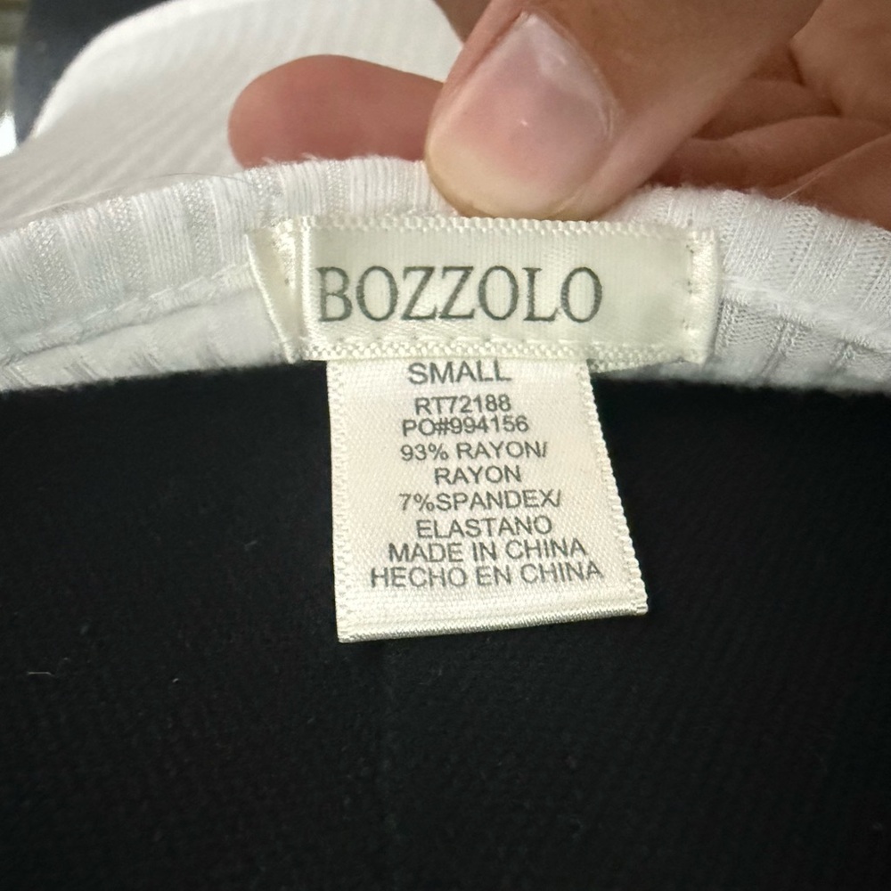 Bozzolo White Ribbed V-Neck Tank Top - Picture 3 of 3